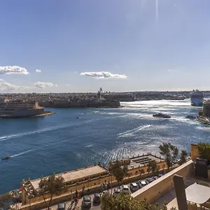 https://apt-harbour-view-large-2br.qawrahotelsmalta.org